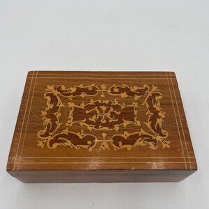 Vintage Wooden Trinket Box With Ornate Inlay Design & Hinged Lid